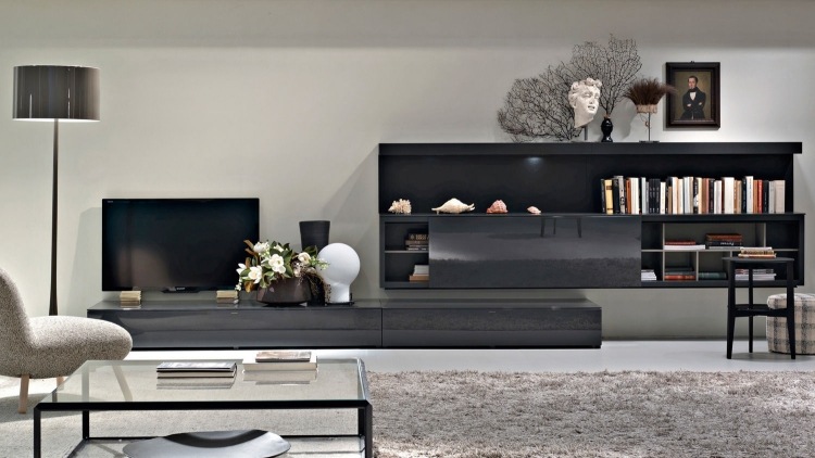 čierna nástenná jednotka v modernej obývačke policka-cierna-stena-vysoky lesk-policka-molteni-c