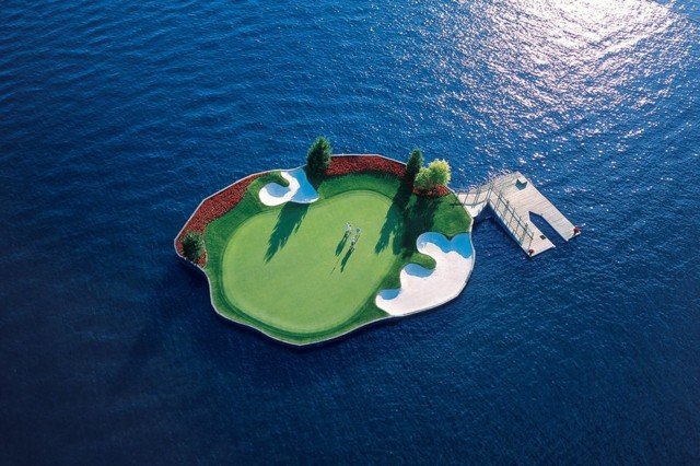 Coeur D'Alene Idaho USA plávajúce golfové ihrisko Golfové ihrisko-plávanie-v-mori