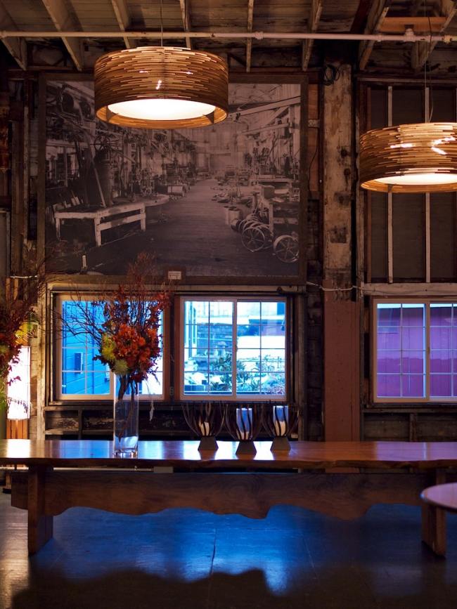 Tvorba dizajnu tienidla z recyklovaných lepenkových vrstiev