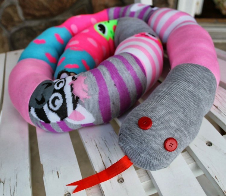 návody na hadie ponožky vyrobte si gombíky sami