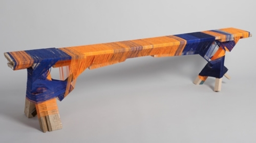 lavica purpurová žltá niť navíjacie stroj anton alvarez lavičkový navíjací stroj na niť purpurovej žltej farby od anton alvarez