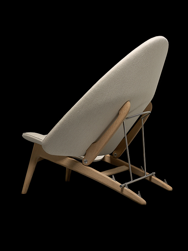 Dizajn stoličky Hans J Wegners 2014 pp mobler nastaviteľná drevená základňa Prototyp stoličky Hans J Wegners 2014 pp mobler nastaviteľná drevená základňa