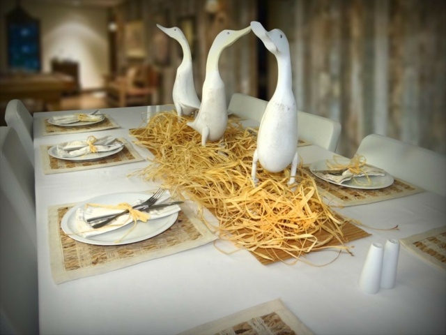 Husí porcelánové figúrky dekorácia slameného obrúska