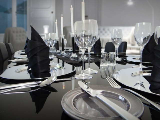 Nápady na skladanie obrúskov techniky čierna biela