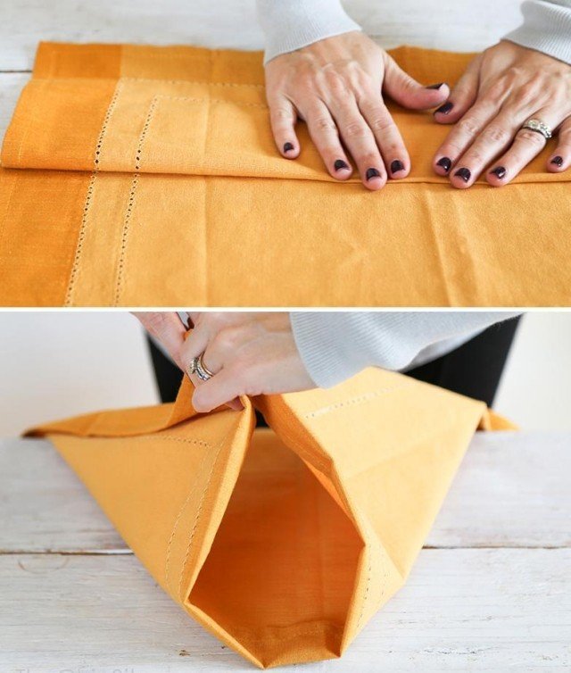 Návod na skladanie vreckovky na obrúsky krok za krokom