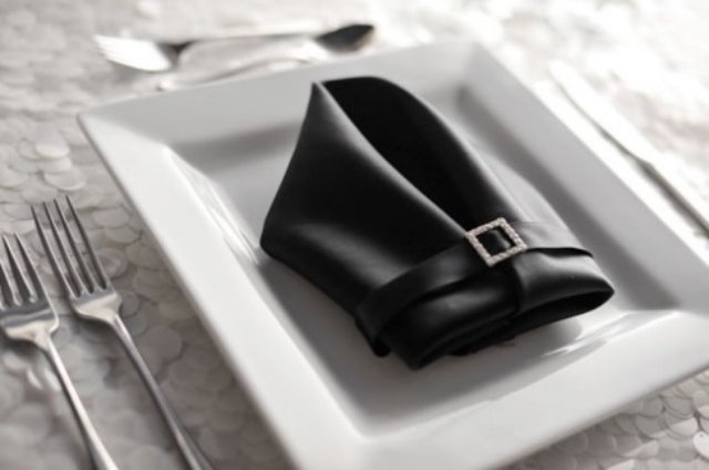 obrúsky-techniky-dekoratívne-skladané-nápady-zdobenie-stôl