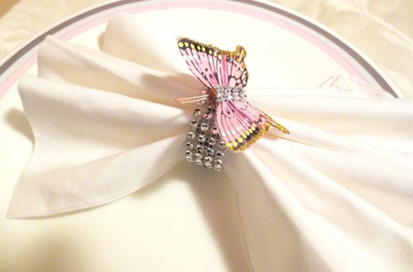 krásne nápady na šperky pre obrúsky Motýlik-ako-obrúsok-krúžok