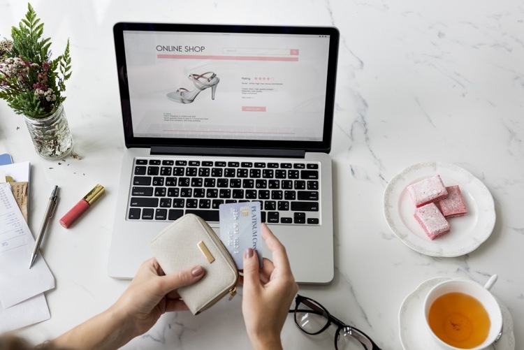 Bezpečné online nákupy Tipy na nákup dámskej obuvi