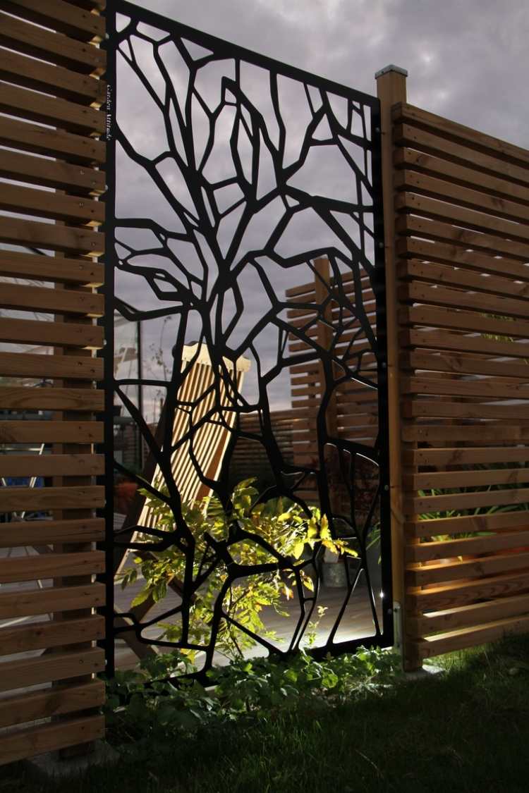Súkromie plot-kov-panel-detail-záhrada-drevo-lamela-časť