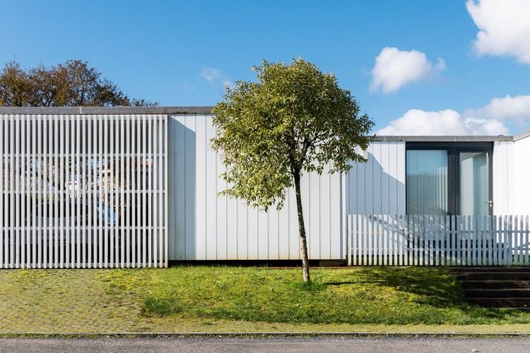 Kúpte si modernú ochrannú clonu na záhradný plot