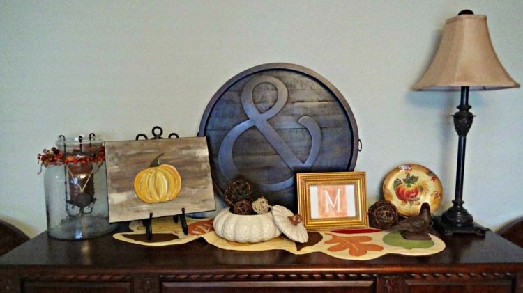 ozdobiť príborník jeseň tekvica rustikálne drevo