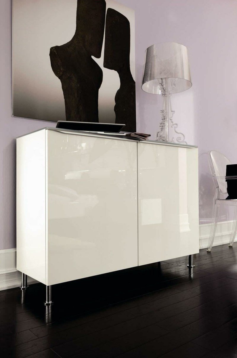 Príborník do chodby príborník biely vysoký lesk metis plus nástenná maľba huelsta čierna podlaha