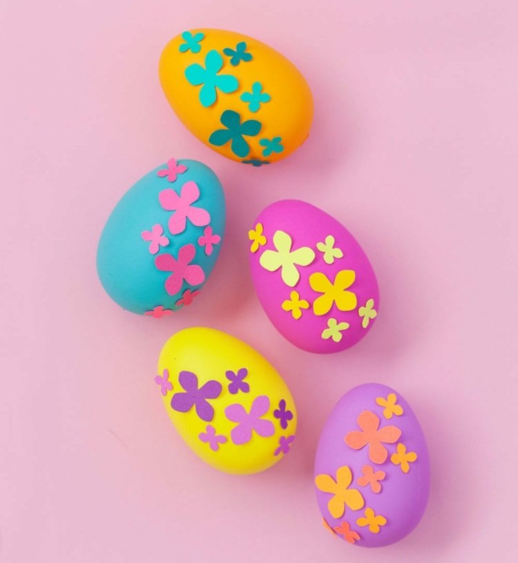 Vytvorte veľkonočné vajíčka v materskej škole pomocou punču a veľkonočných a jarných motívov