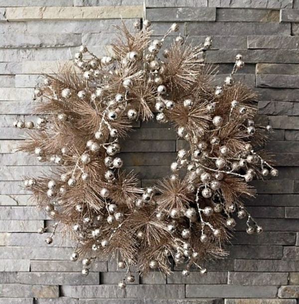 originálny vianočný veniec strieborný guličkový veniec strieborná guľa na ozdobu šablóny slameného venca