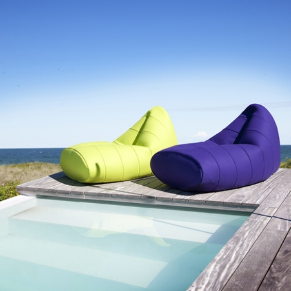 sedací vak záhradná terasa tvar zelenofialového bazéna