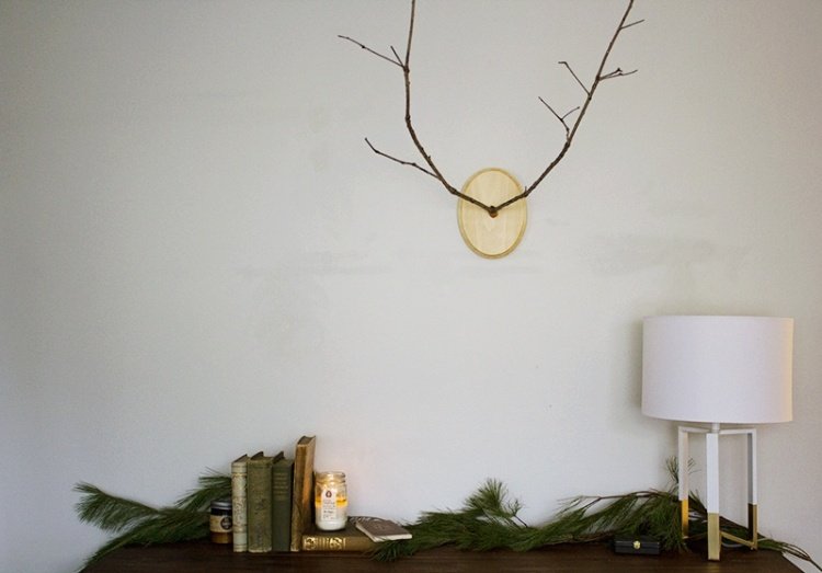 parohy šetrné k životnému prostrediu vyrobené z konára stromu a dreveného kotúča Škandinávska vianočná dekorácia-urob si sám-drevo-diy-paroh-stena-ozdoba-vetvička-samozrejme