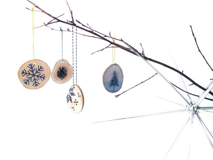 Motívy pripevnite k dreveným diskom z duny Nálepka s motívom dreveného disku škandinávskej vianočnej dekorácie