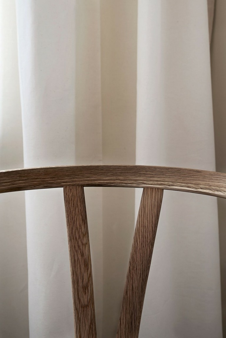 Stolička z masívu v Štokholme