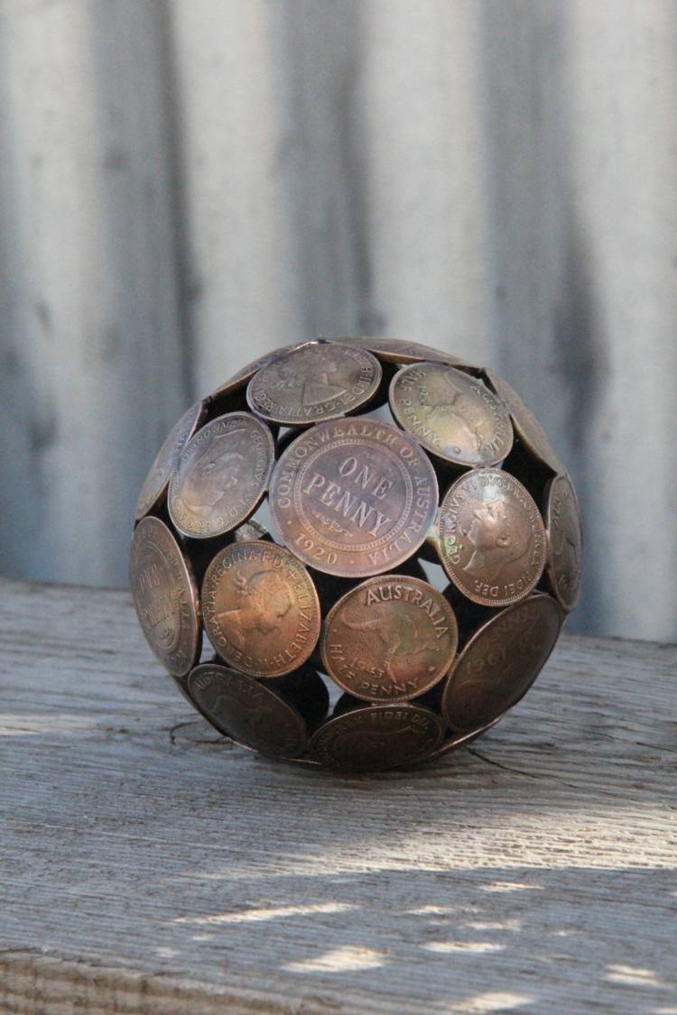 Socha je vhodná na vnútorné i vonkajšie použitie sochy v záhrade penny art ball design kovová dekorácia outdoor