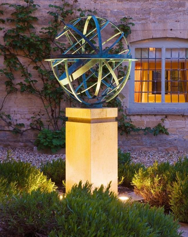 LED svetlá kovový akcent záhradnej sochy Nápadité nápady na osvetlenie osvetlenia kovovej záhradnej sochy