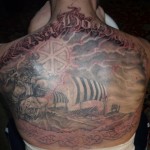 Teljes hát tetoválás harcos és rúna - szláv stílusban