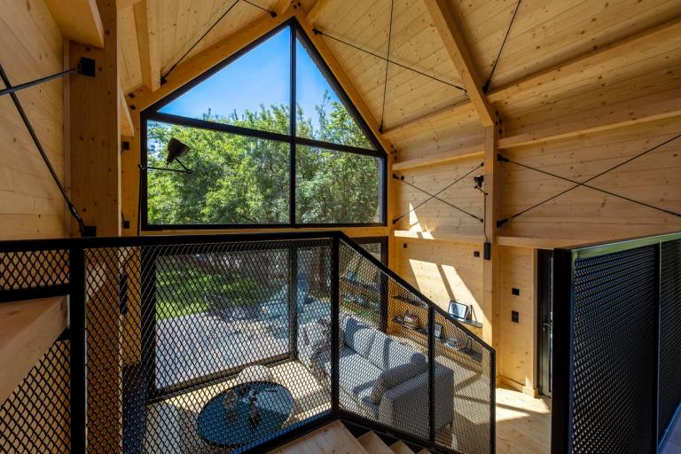 Štítové strešné kovové zábradlie druhé poschodie