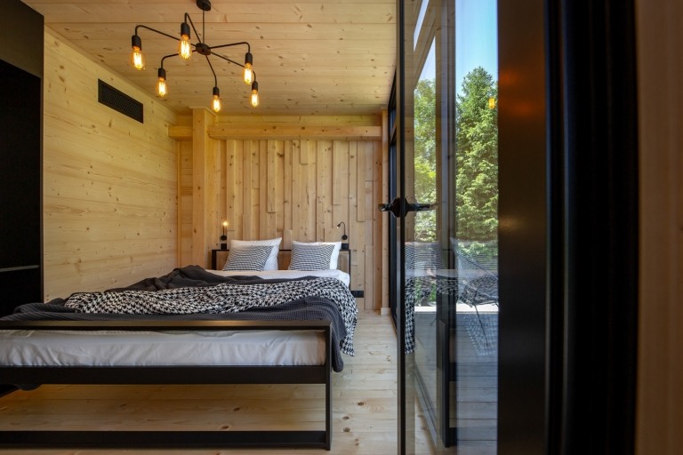 Zariadenia na puristické zariadenie spální