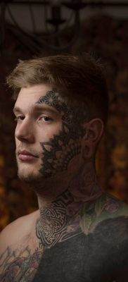 Смел проект - снимка на татуирани хора - снимка 4