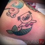 Смешна татуировка - куче русалка