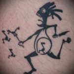 забавна музикална татуировка