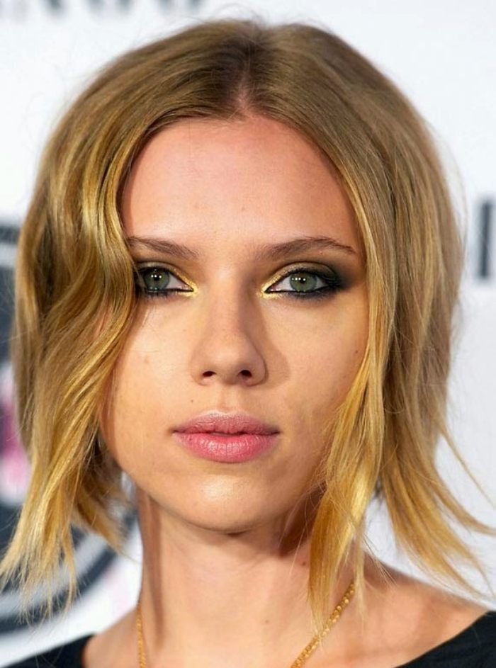 scarlett-johansson-smokey-eye-zlato-hnedá
