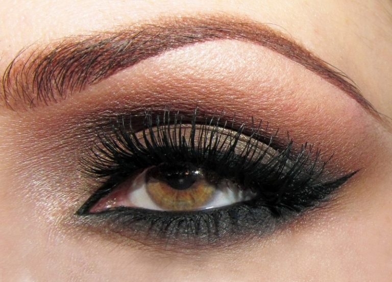 smokey-eyes-make-up-instructions-krásne-make-up-silvestrovský večer
