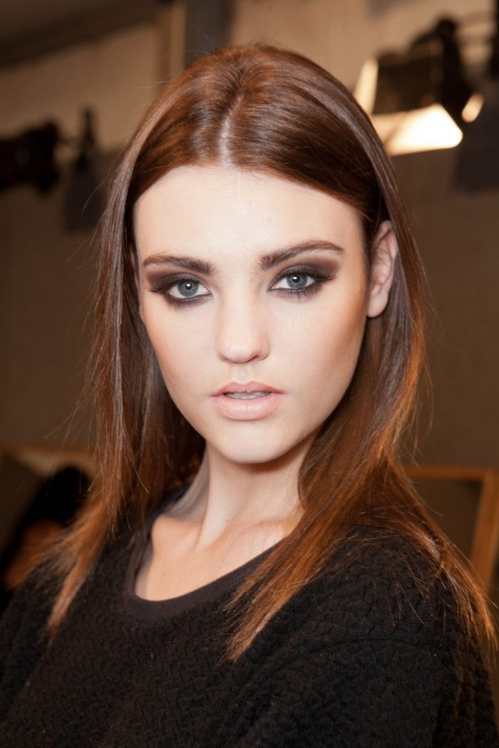 smokey-eyes-blue-eyes-brown-eyeshadow