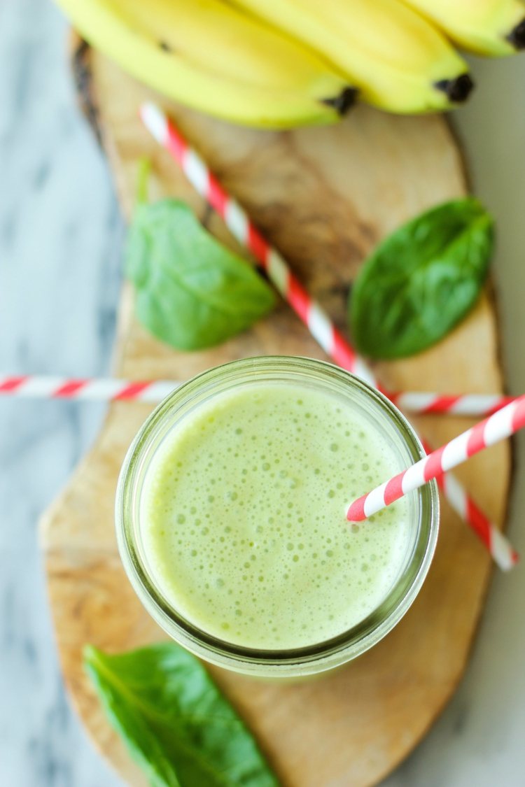 špenátový nápoj smoothie banány recept ovocie