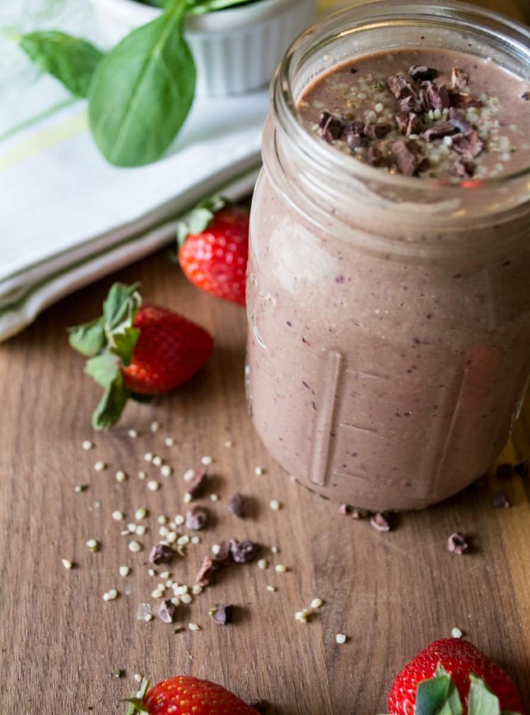 recepty na čokoládové smoothie berry jahodové müsli nápad