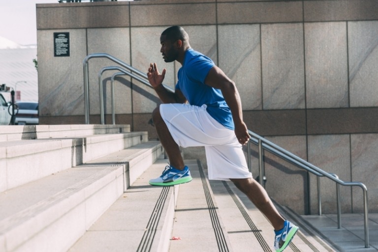 Tenisky Puma - moderný vzhľad a dve farby - modrá a zelená Tenisky-trendovo-modro-zelené-tričko-pánske-puma