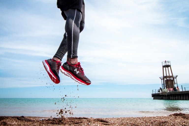 Tenisky Under Armour - Model Gemini Tenisky-trend-moderné-červené-pod pancierom-blíženci