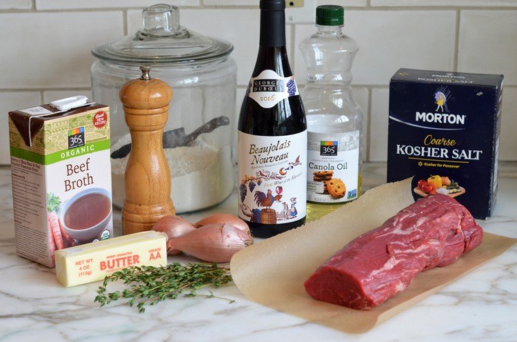 Ingrediencie hovädzí filet kus vianočného menu hlavný chod