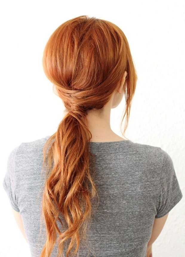 Dlhé účesy pre letný chvost topknot fixované bobby pinmi Nápady-účesy-s-chvost-drdoly-fixované-s-bobby kolíky
