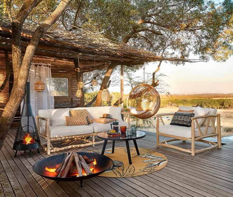 okrúhla závesná stolička drevený nábytok a ozdobné ohniská