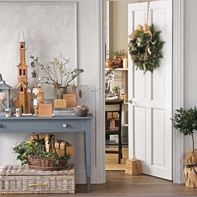 Vianočné ozdoby na chodby s vintage nádychom a prírodnými materiálmi