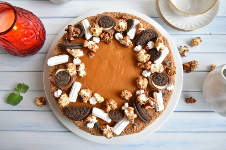 medovik koláč s mliečnym krémom