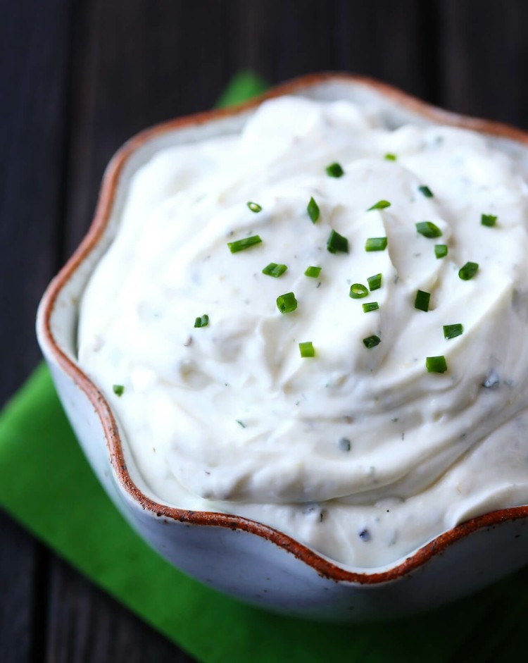 Tvaroh, pažítka, cesnak a korenie sú pre deti dobré