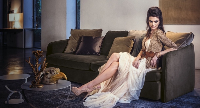 Alcantara tmavohnedý dekoračný vankúš moderného čalúneného nábytku