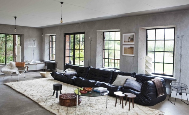 Pohovka do obývačky s pohovkou potiahnutá kožou