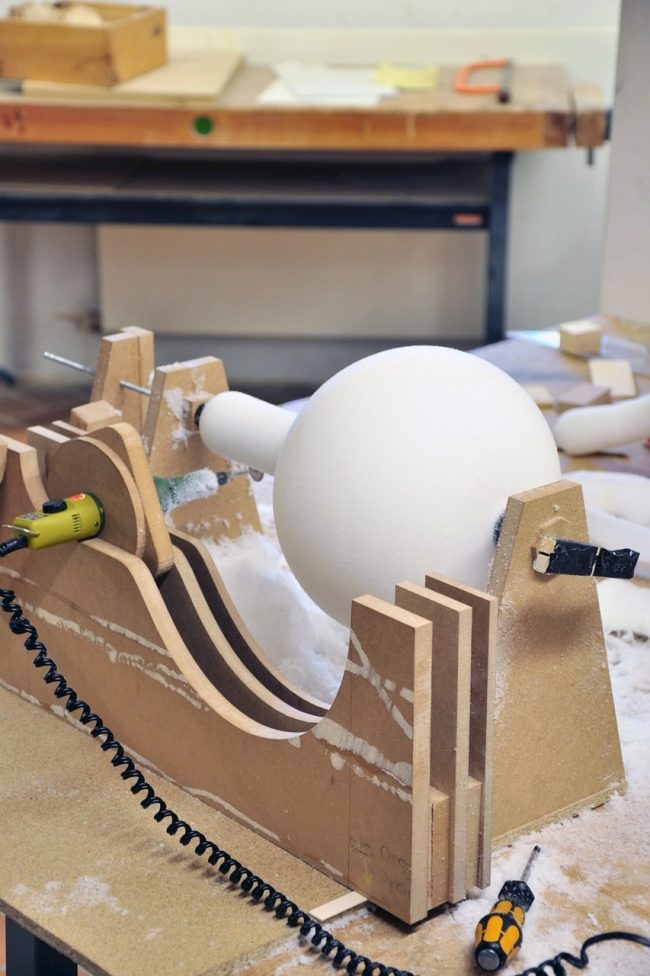 Výroba polyuretánových šiat Tekvica je svetlo pružná a mäkká