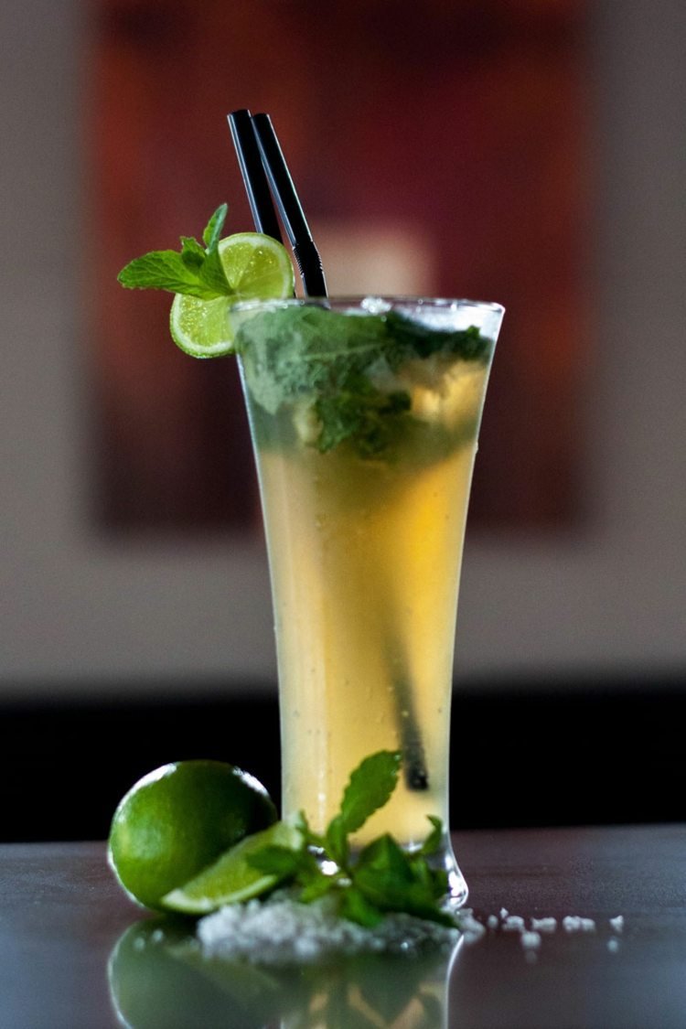 Moonlight mojito letné koktaily recepty s rumom