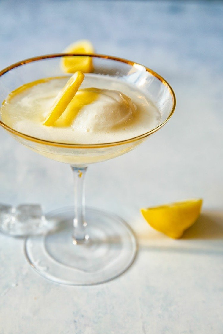 Koktejl Sgroppino originálny recept nápoje so šampanským v lete