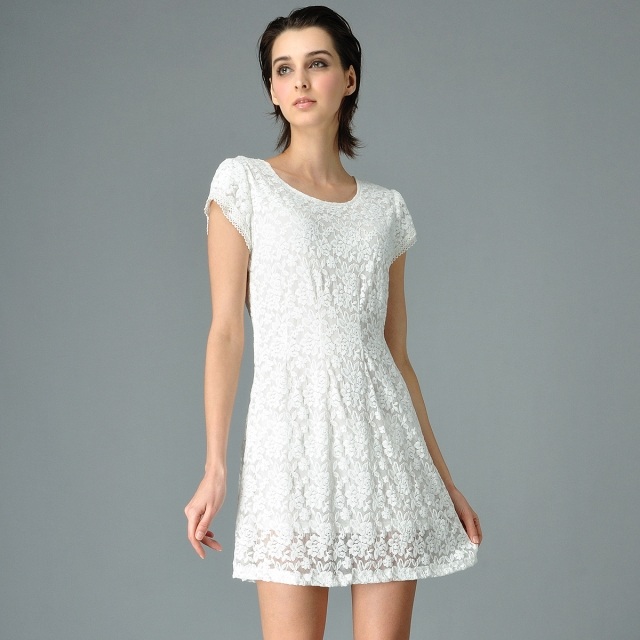 šaty-čipky-krátke-módne trendy-2014