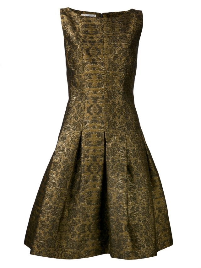 Moderné šaty s rovným výstrihom-Oscar de la-renta-design Moderné šaty-rafinovaný strih-Oscar-de-la-renta-dizajn